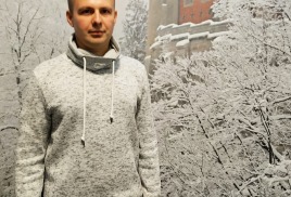 1. AЛЕКСАНДР, 30 ЛЕТ